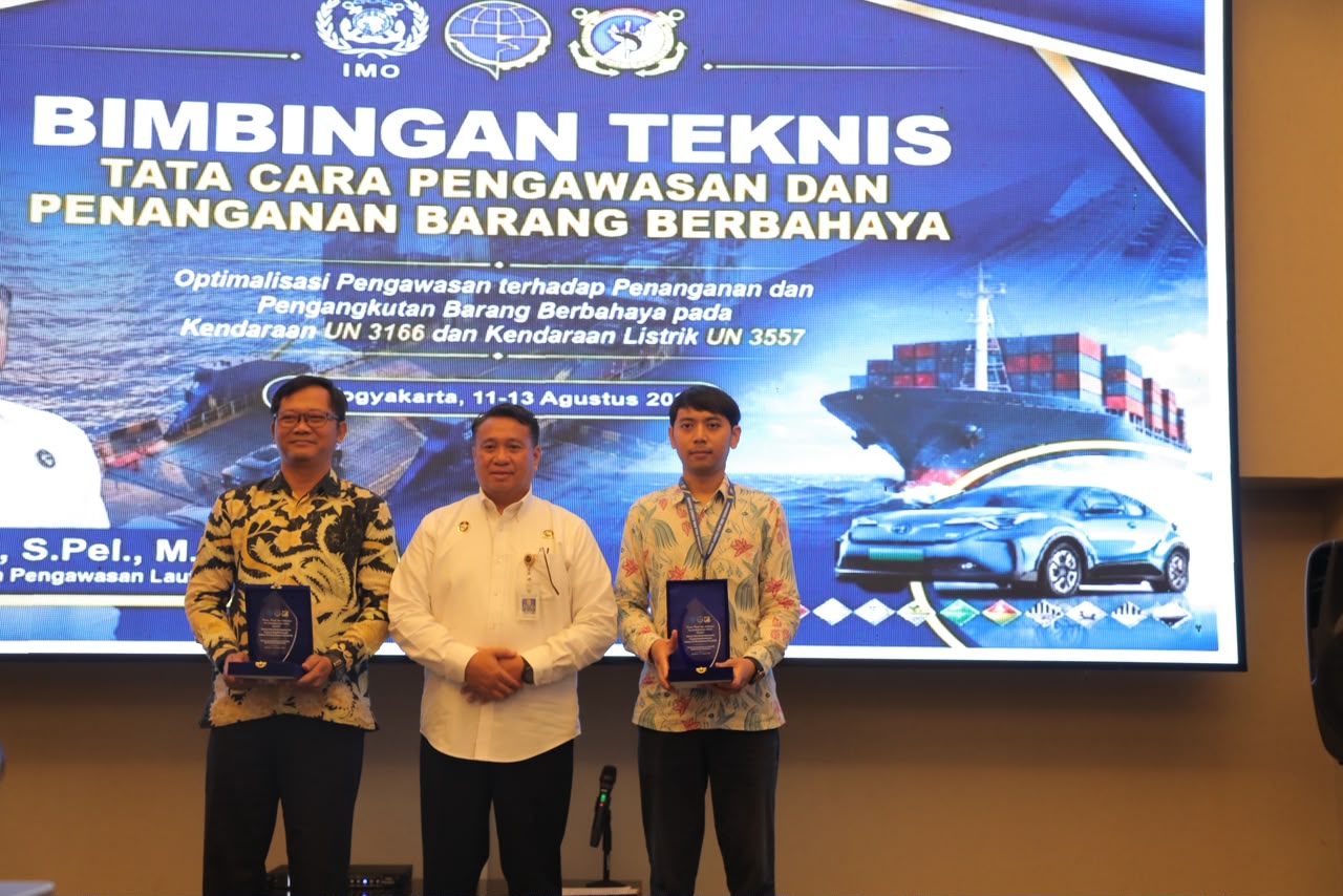 Kemenhub Perkuat Pengawasan Penanganan Kendaraan dan Kendaraan Listrik sebagai Barang Berbahaya di Pelabuhan